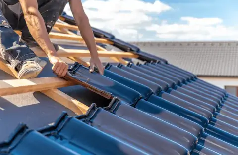 Couverture de toiture à Vaux sur Mer