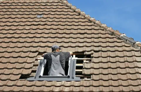 Pose de velux à Vaux sur Mer